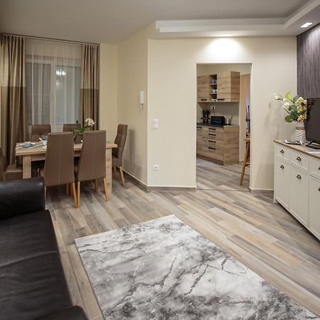Mokka Apartments Miskolc Bagian luar foto