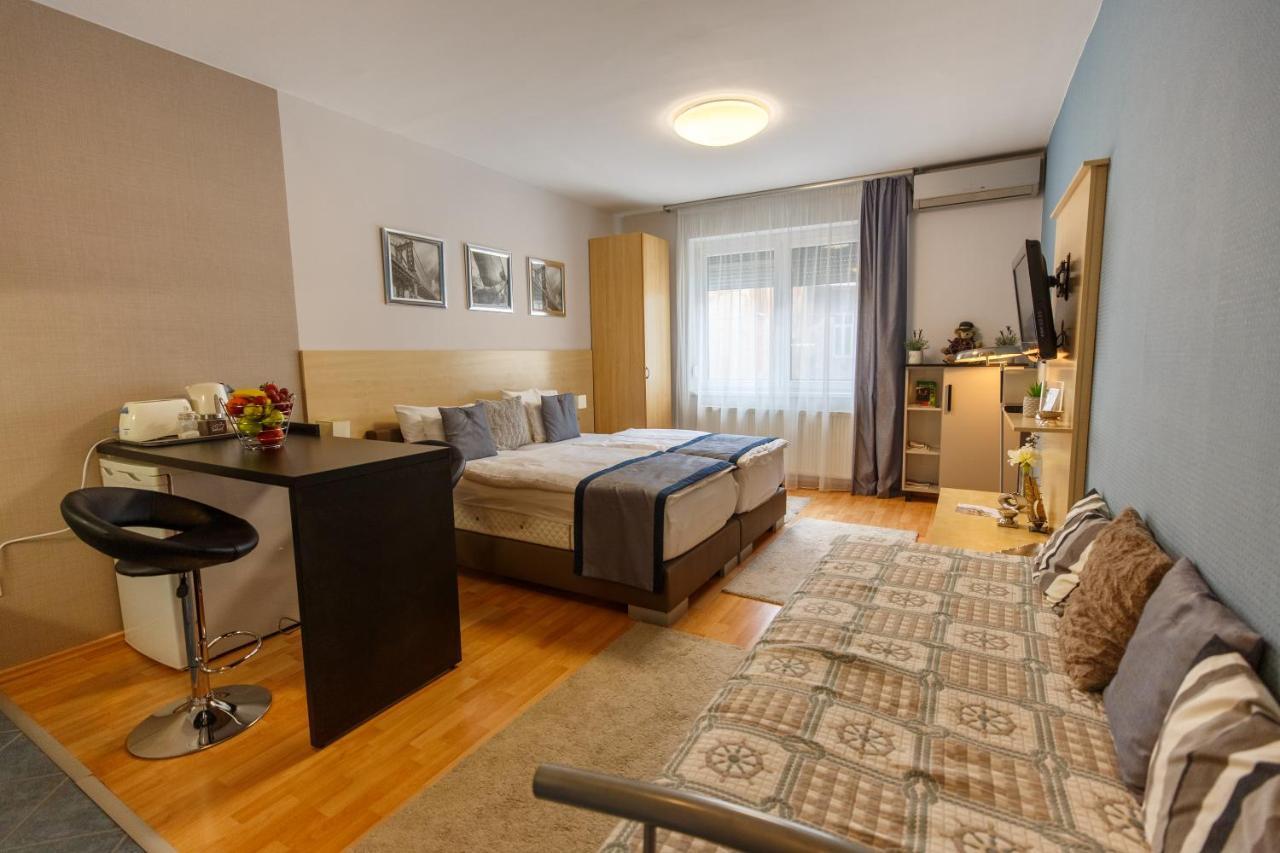 Mokka Apartments Miskolc Bagian luar foto