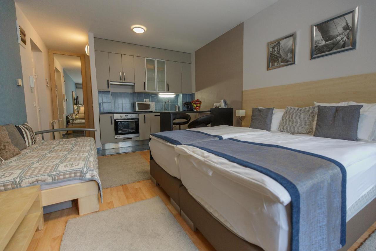 Mokka Apartments Miskolc Bagian luar foto