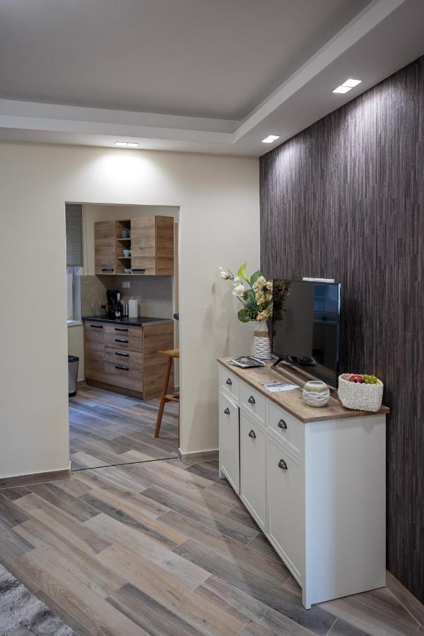 Mokka Apartments Miskolc Bagian luar foto