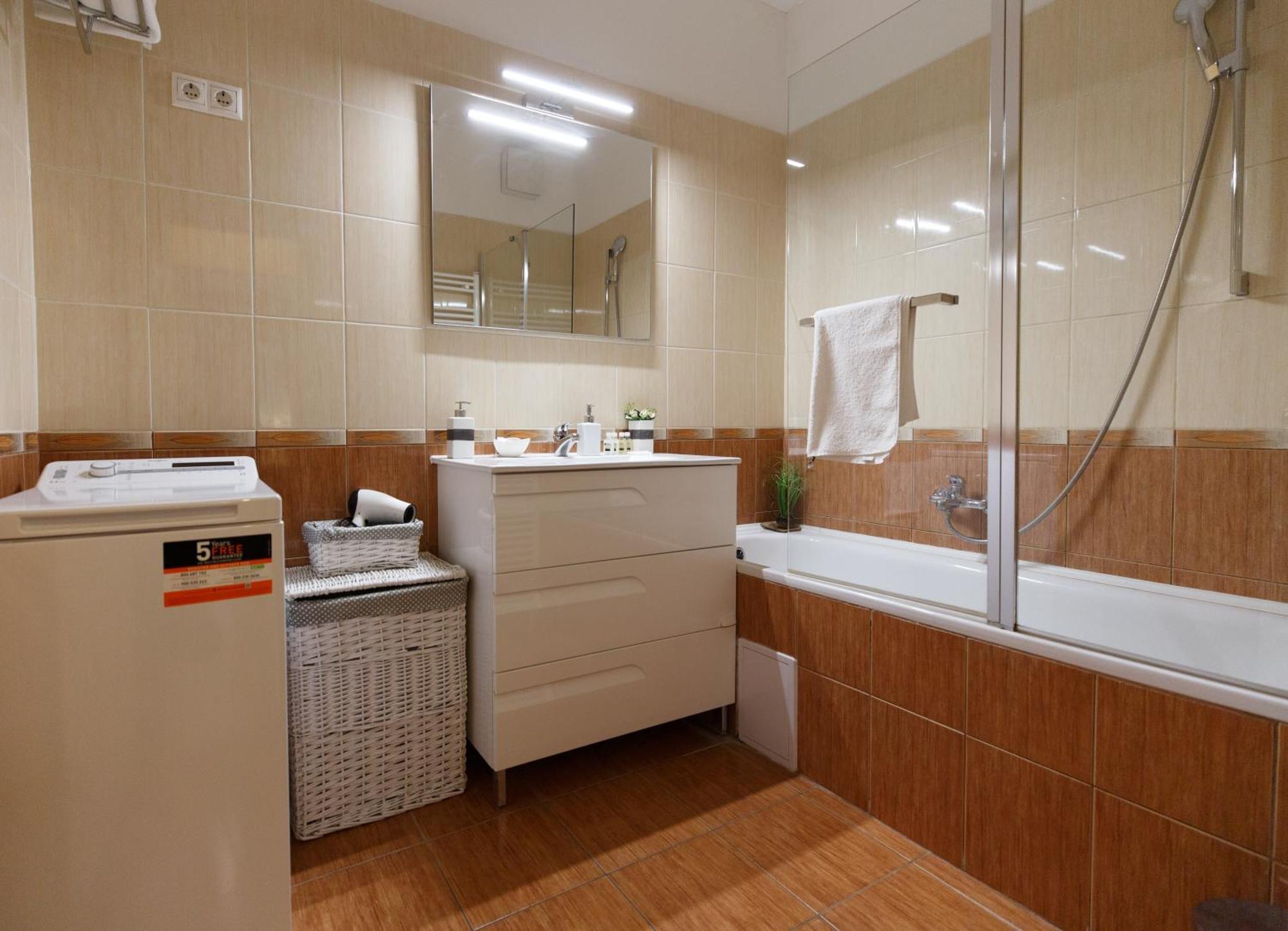 Mokka Apartments Miskolc Bagian luar foto
