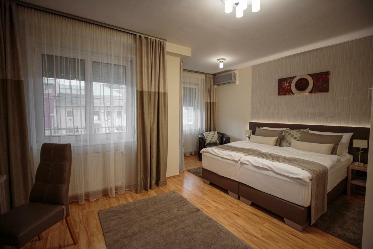 Mokka Apartments Miskolc Bagian luar foto